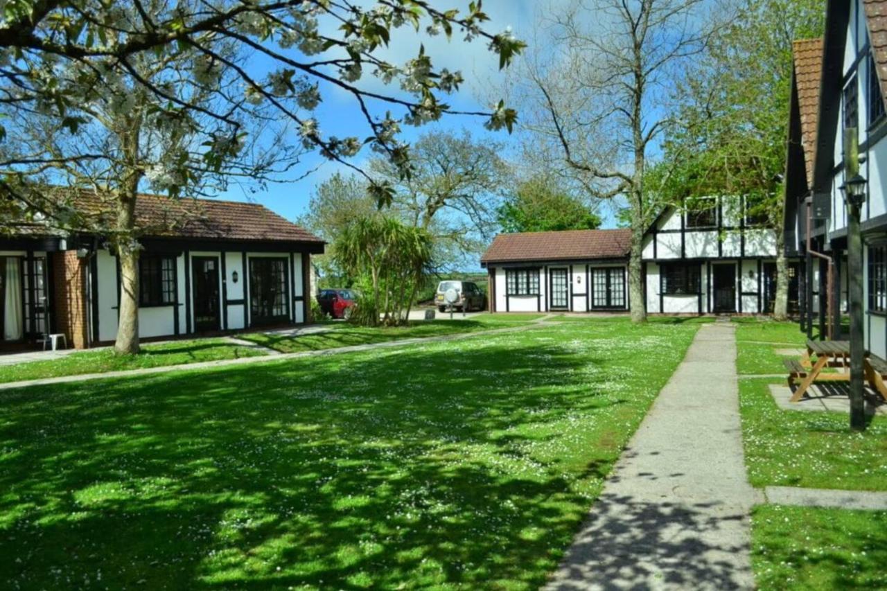 Tudor - A Family & Pooch Favourite Holiday home